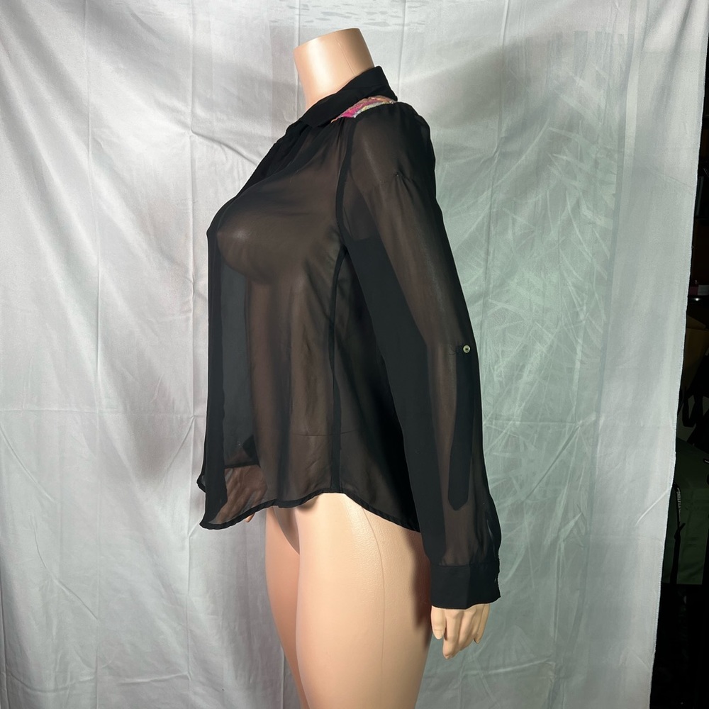 See-through button up blouse - Picture 3 of 4